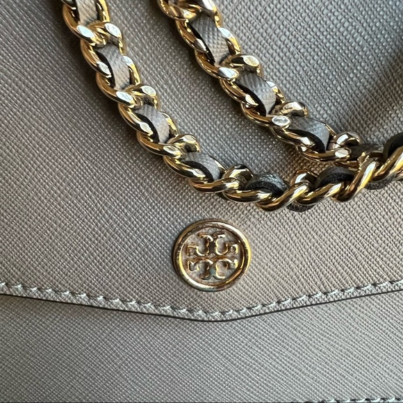 NWOT! Tory Burch Robinson Mini Convertible Crossbody/Shoulderbag in Gray Heron - Picture 4 of 16